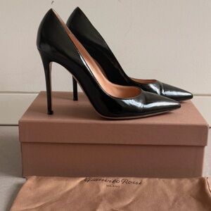 Gianvito Rossi Gianvito 105 Pumps – Black Patent Leather – Size 41 – Worn Once